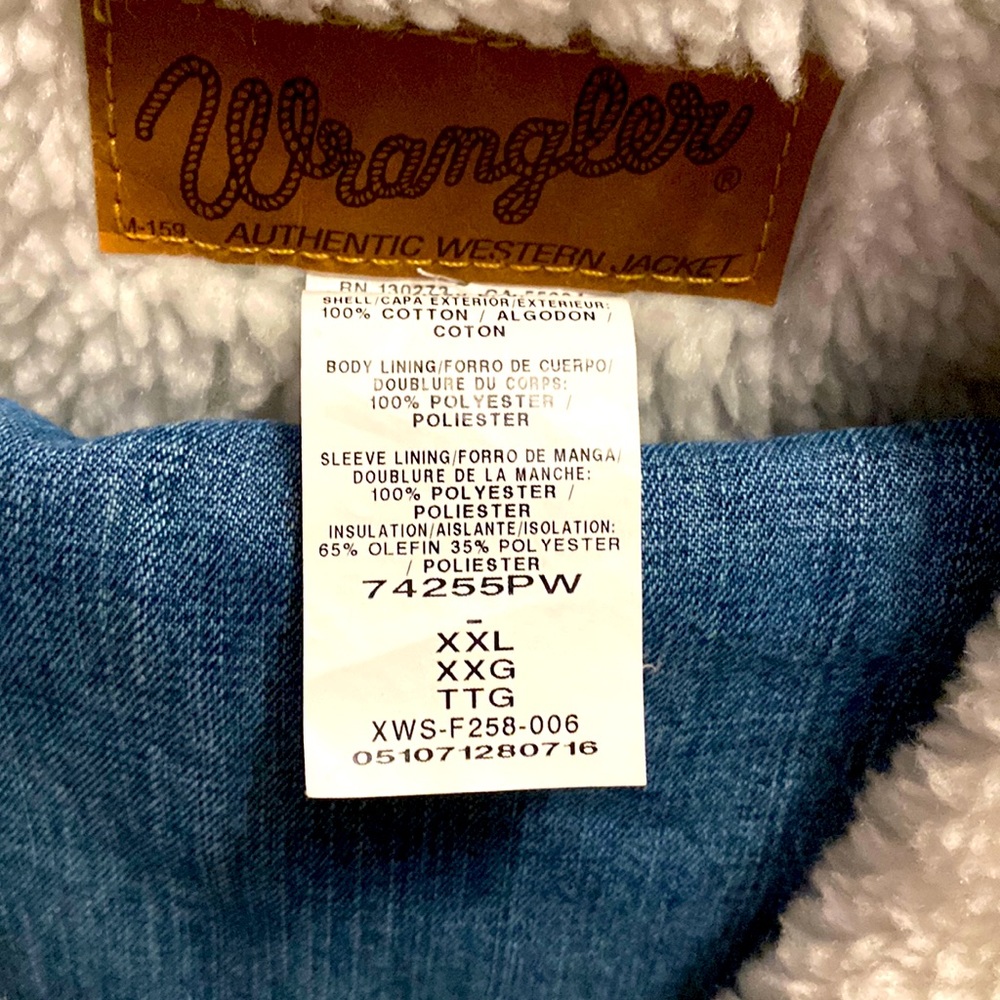Brand new Wrangler fleece lined coat size is XXL